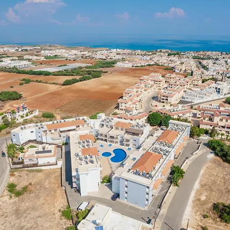 Poppy Paralimni