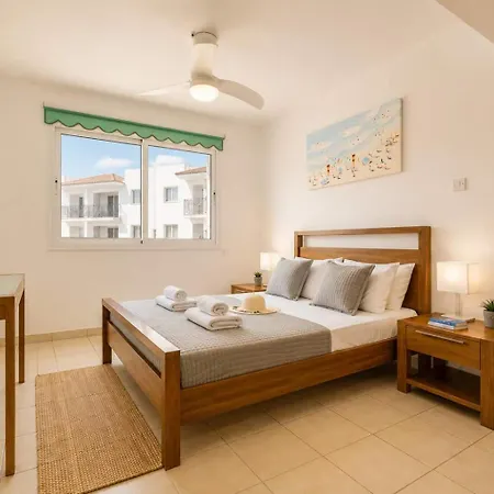 Apartment Poppy Paralimni
